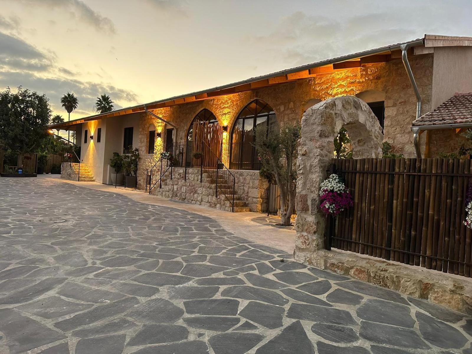 זכרון יעקב Hagafen Boutique Suites מראה חיצוני תמונה